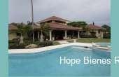 HBR147, En 3,000 m2 solar Hermosa Residencia con Piscina