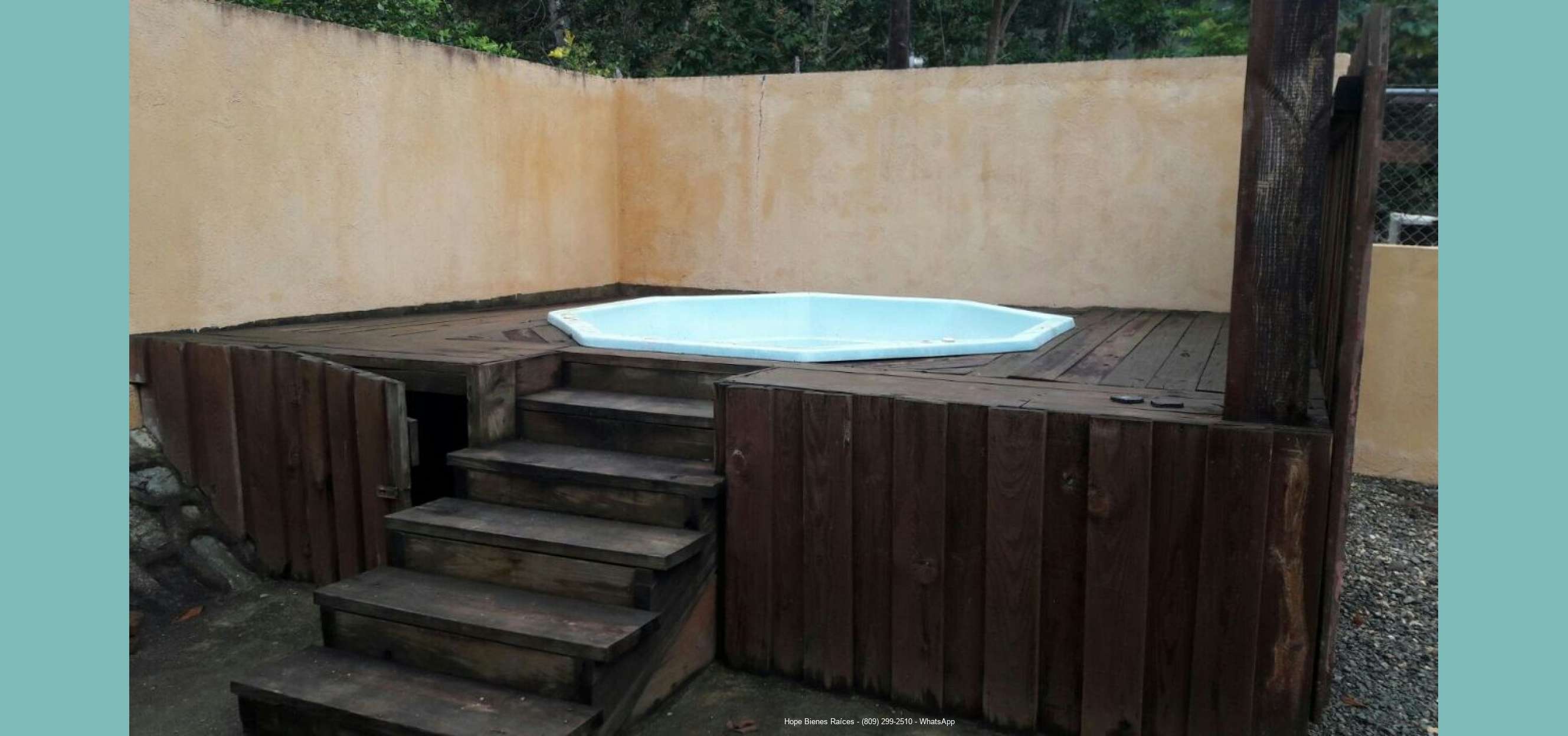 a8Jacuzzi