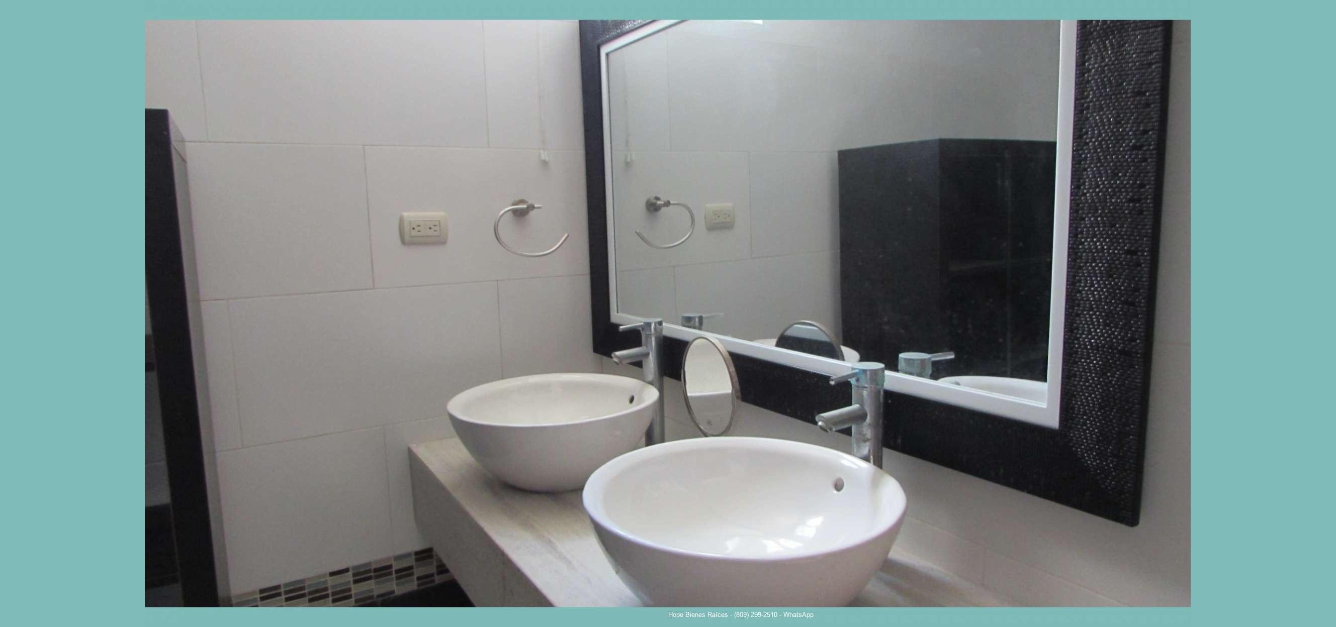 baño principal Lavamanos 