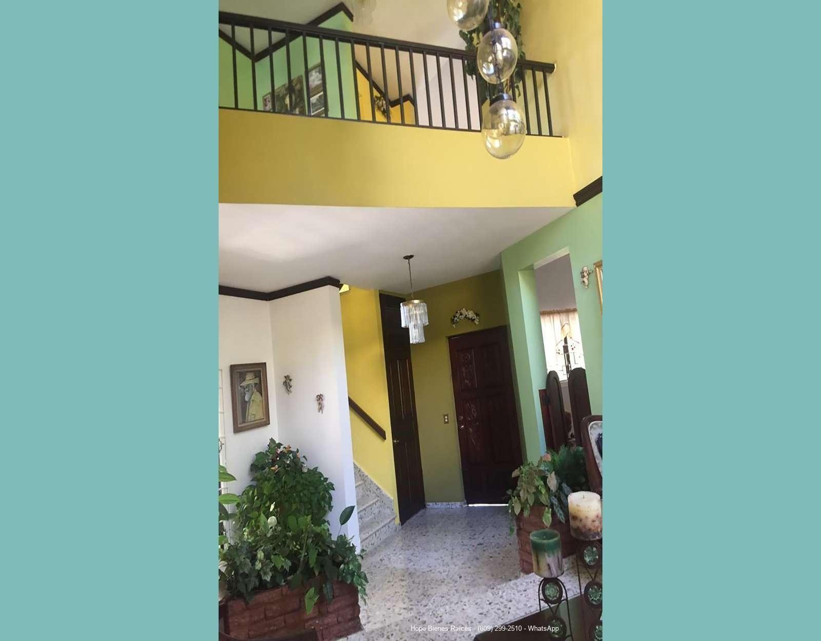 3b-Entrada y escalera
