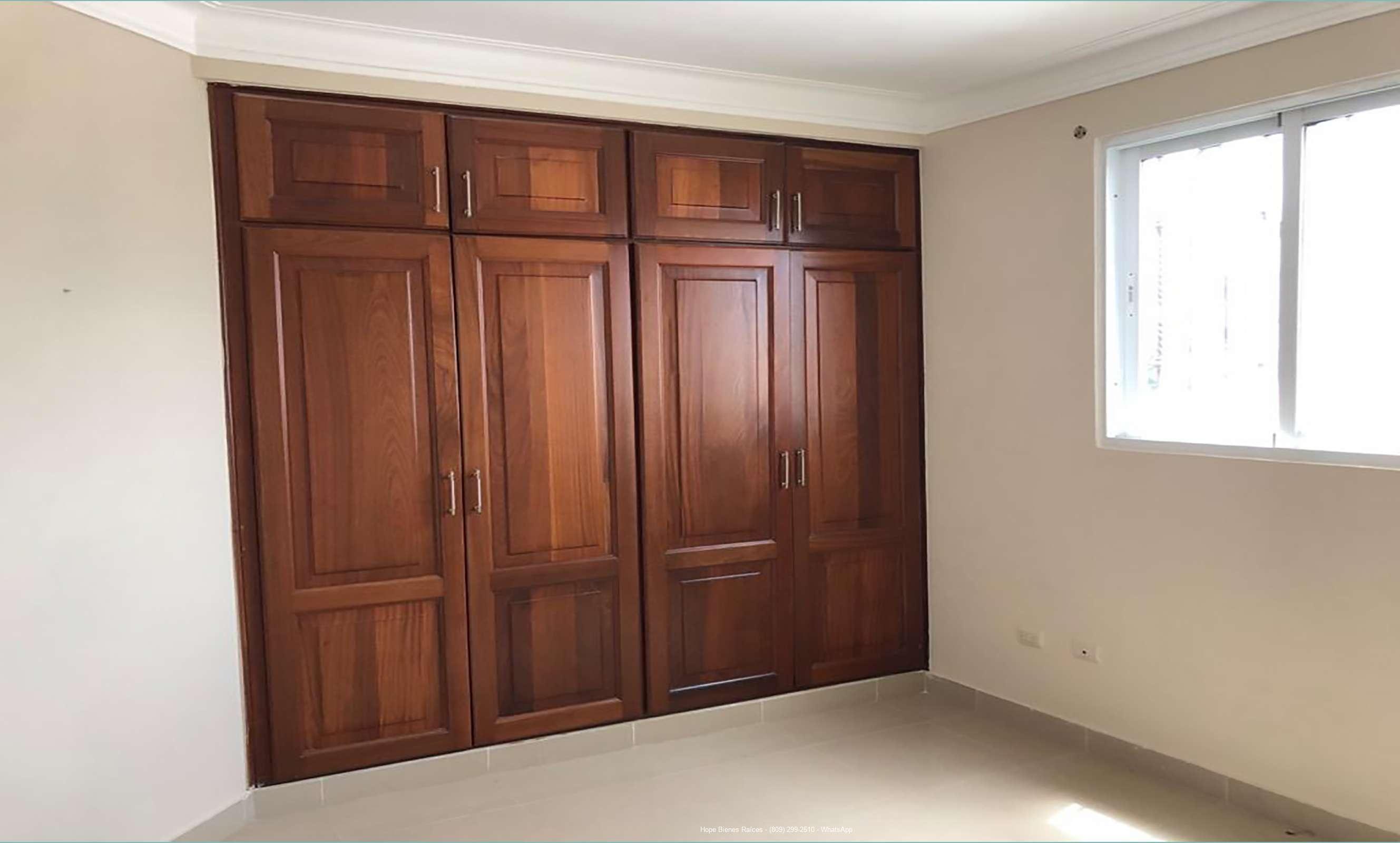 Closet en caoba