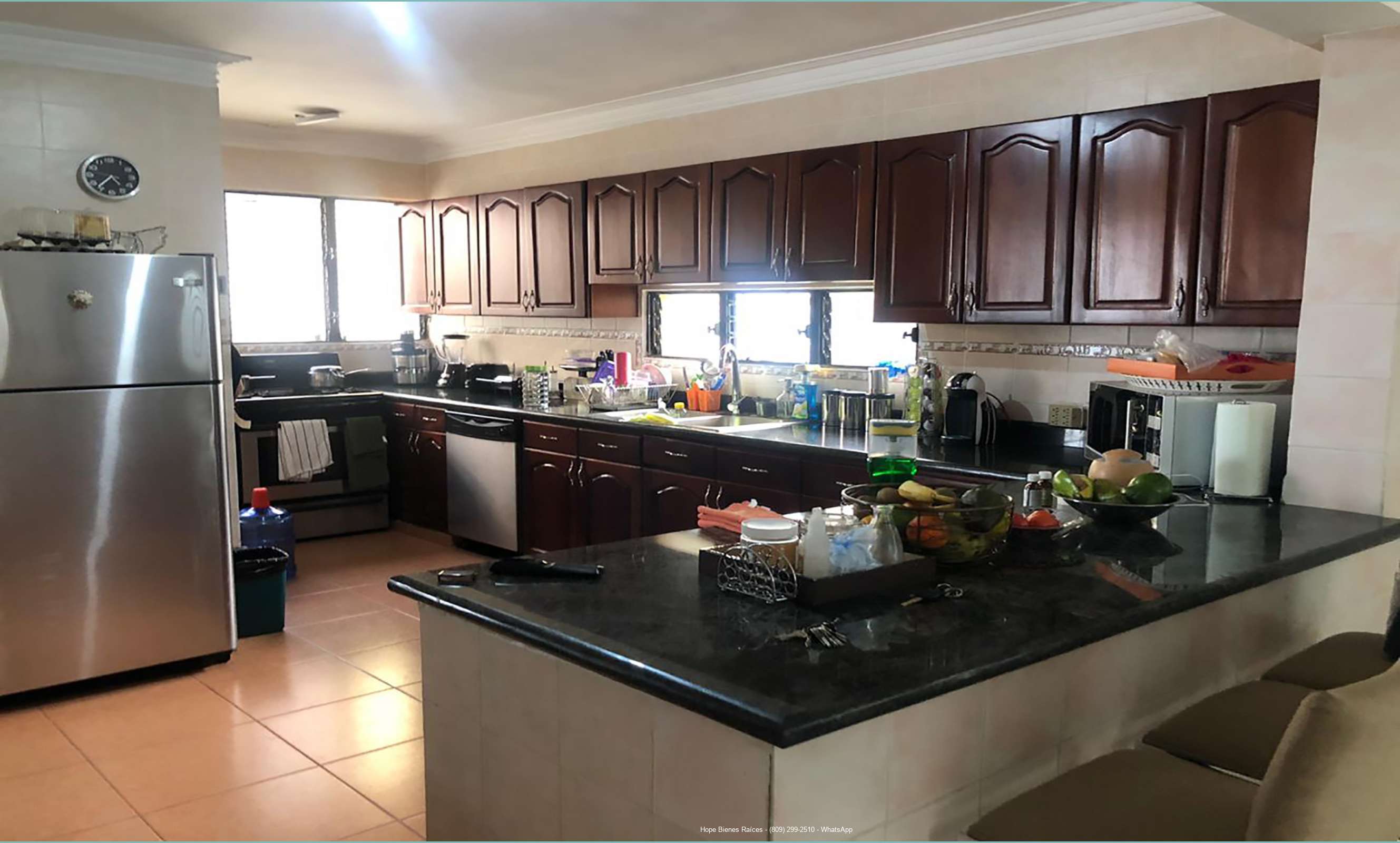 Desayunador y cocina