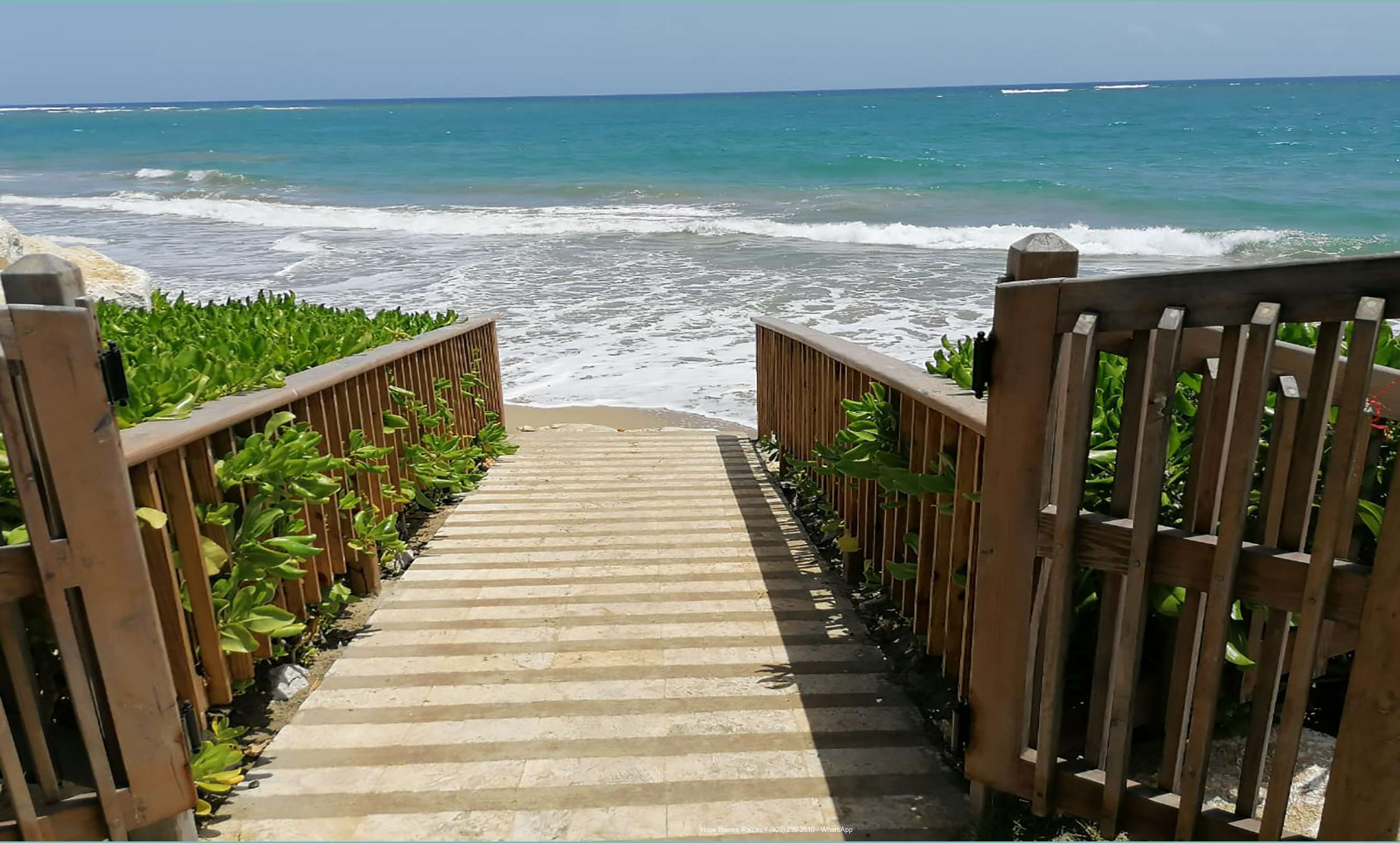 Acceso a la playa