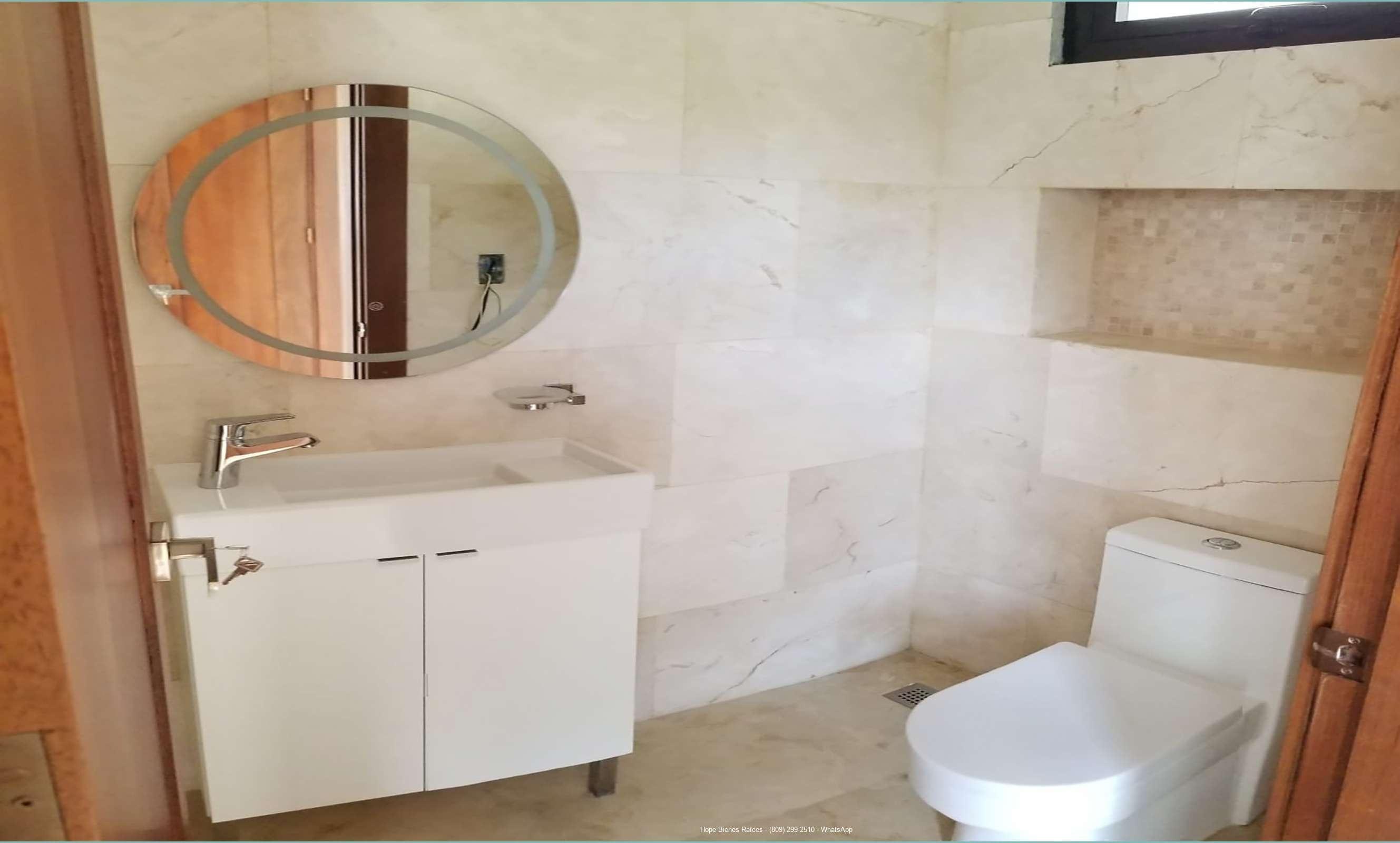 Medio baño 2