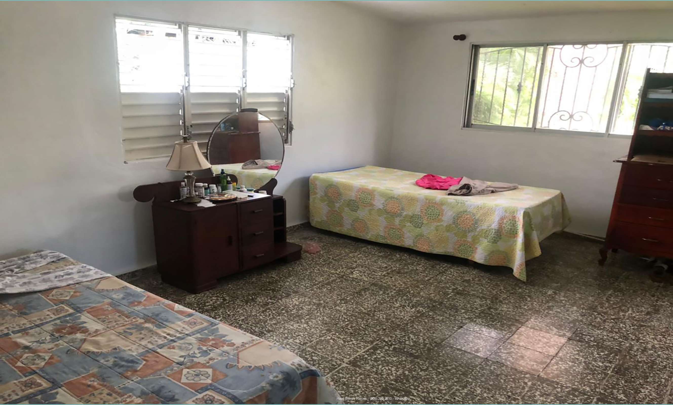 Amplia habitación secundaria
