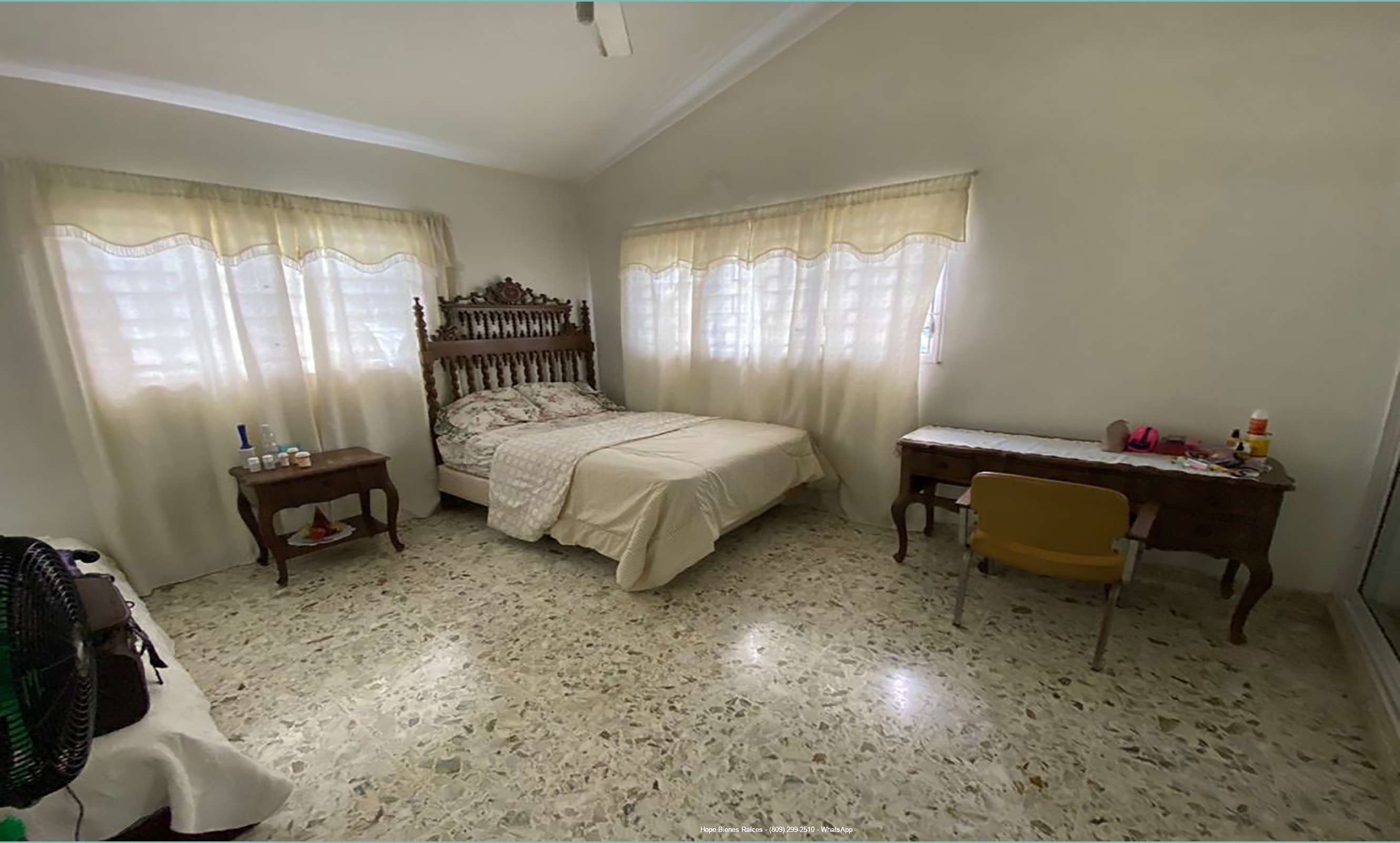 Habitación 1 de 6