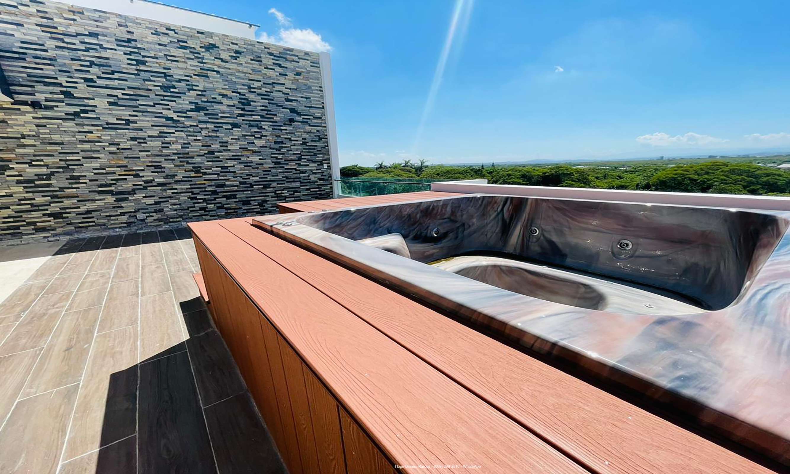 Jacuzi