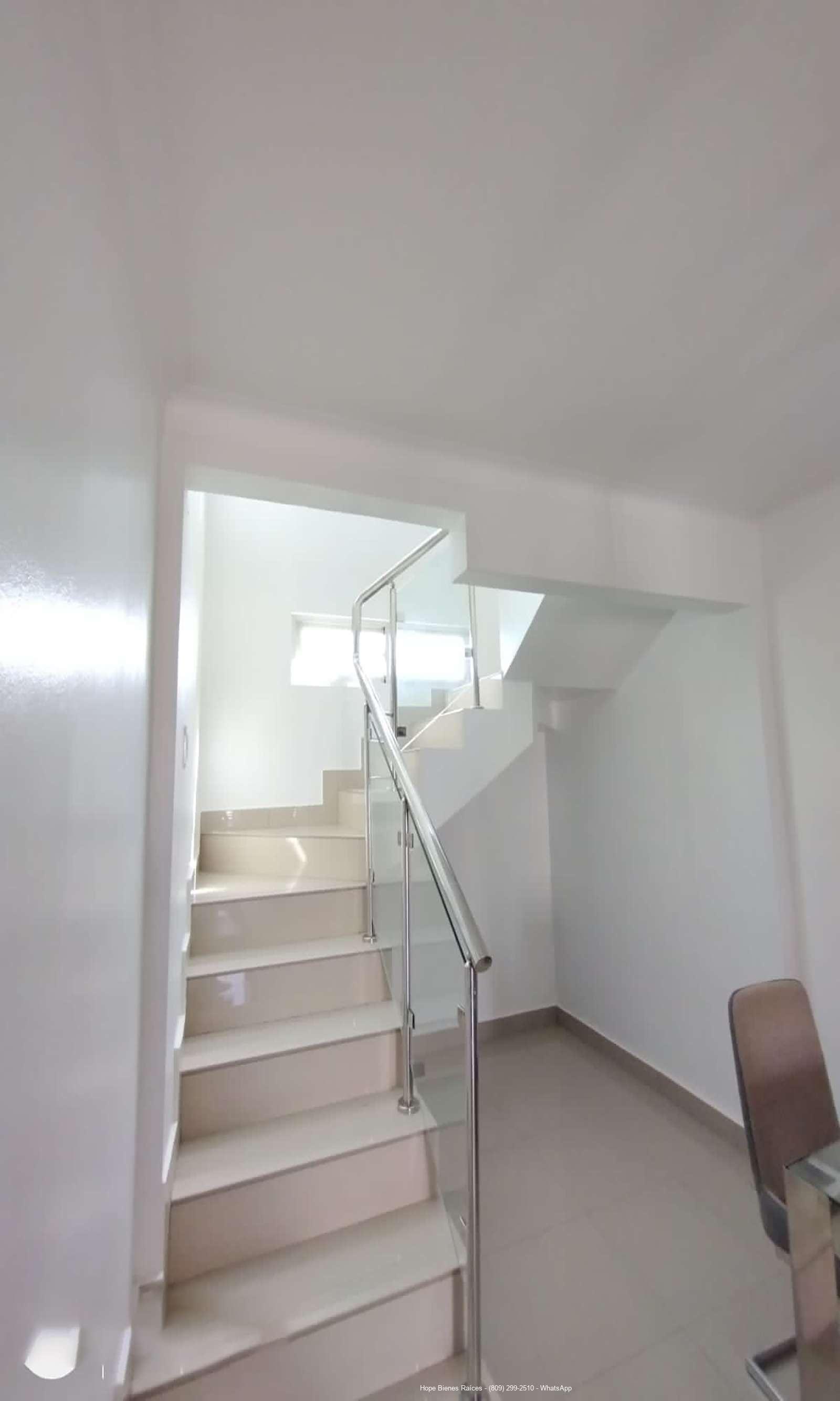 Escalera a al Penthouse