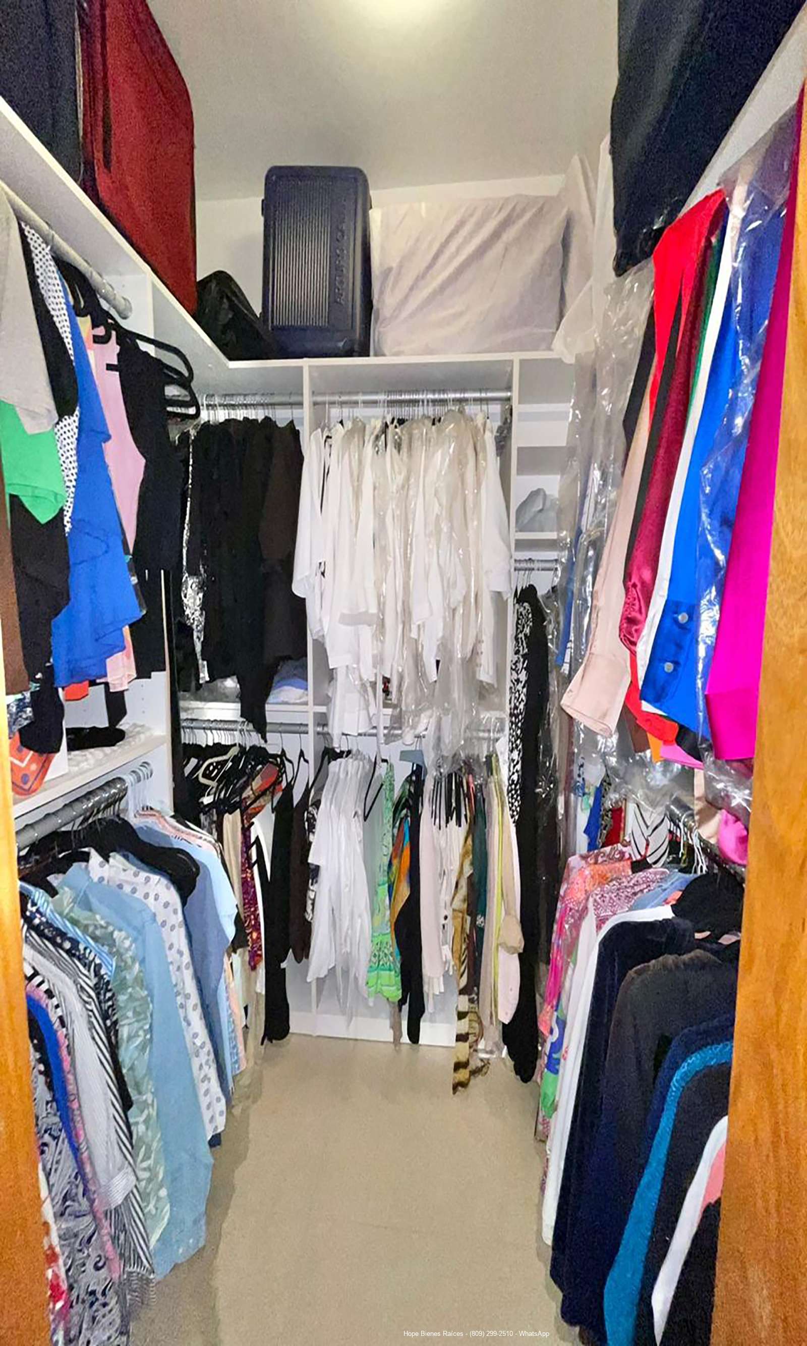 Walk in closet 2