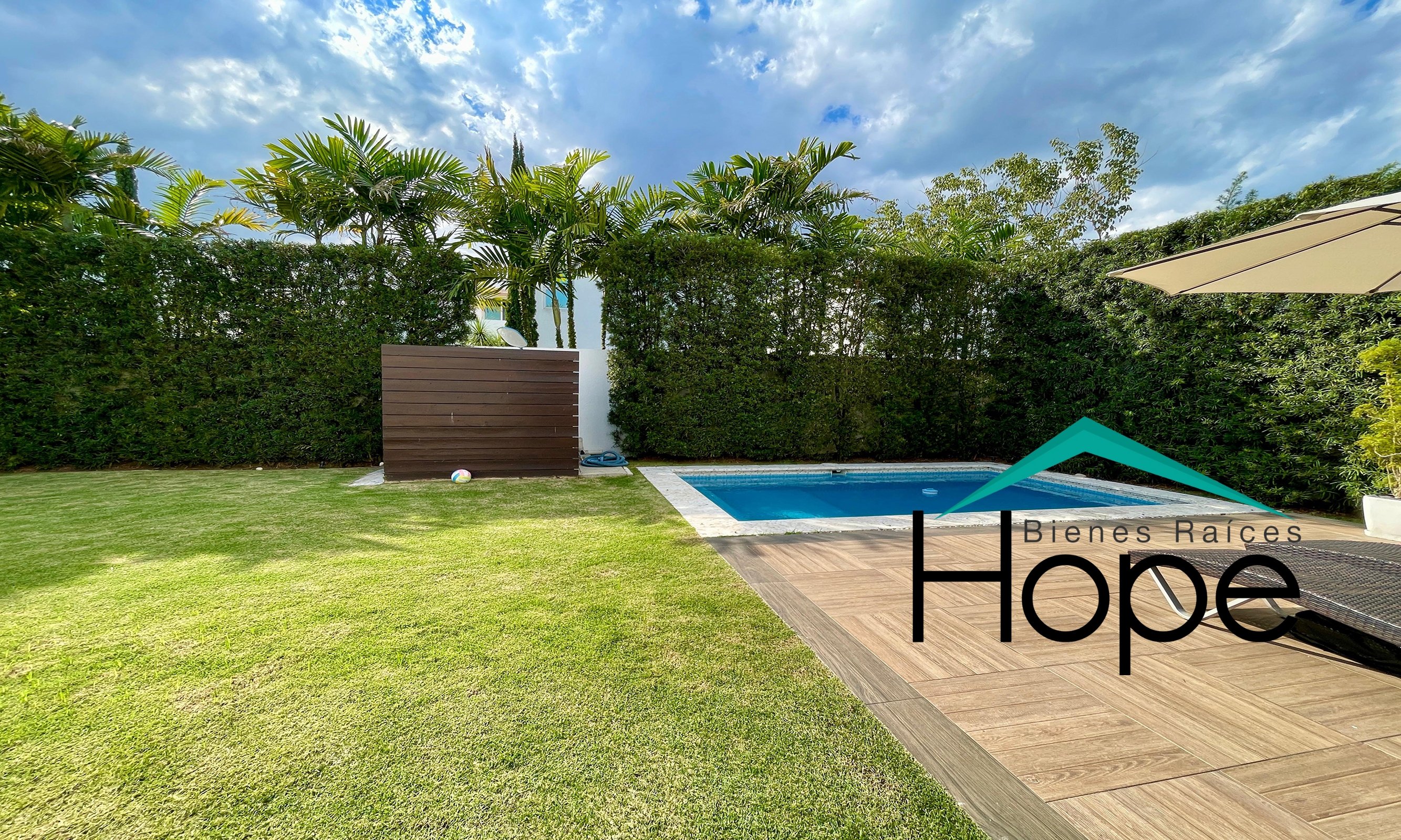 Vendo Residencia de Lujo en Las Carmelitas